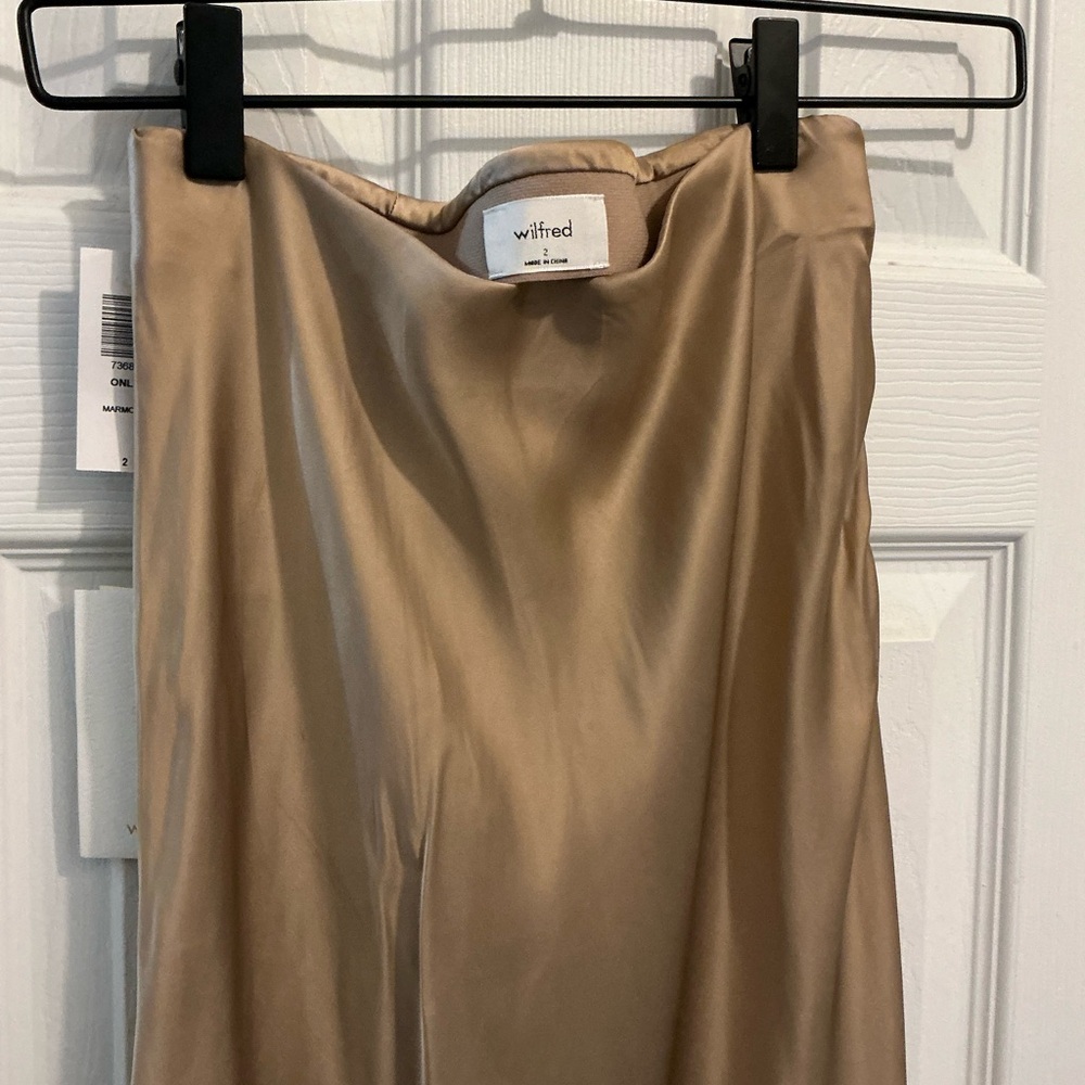 Wilfred Elegant Tan Skirt - Picture 3 of 8